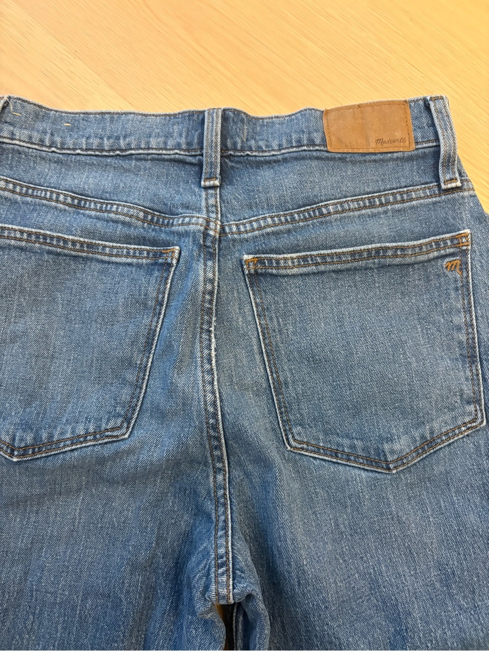Madewell Straight-Leg‎ Blue Denim Jeans - Picture 3 of 10